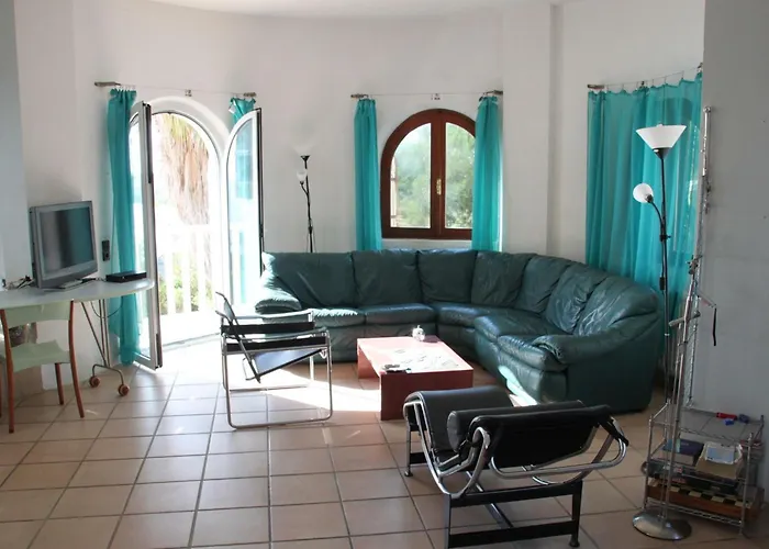 Charly Point By Interhome *