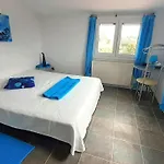 Сasa de vacaciones Charly Point By Interhome *