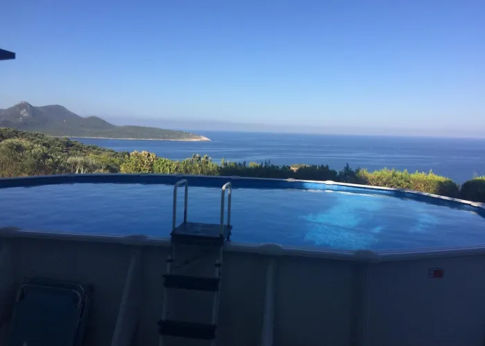 Charly Point By Interhome Foiniki