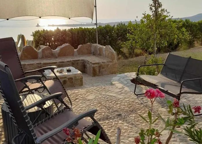 Charly Point By Interhome * Foiníki